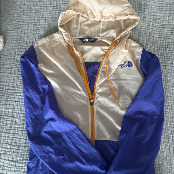The North Face light rain jacket - Picture 1 of 3